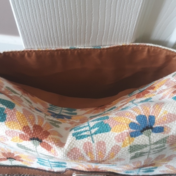 Relic Purse - Picture 4 of 4